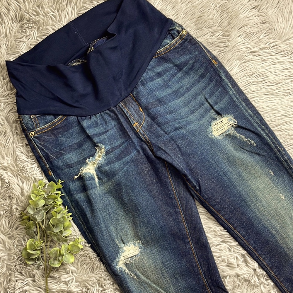 Vigoss studio distressed maternity cropped jeans size 30